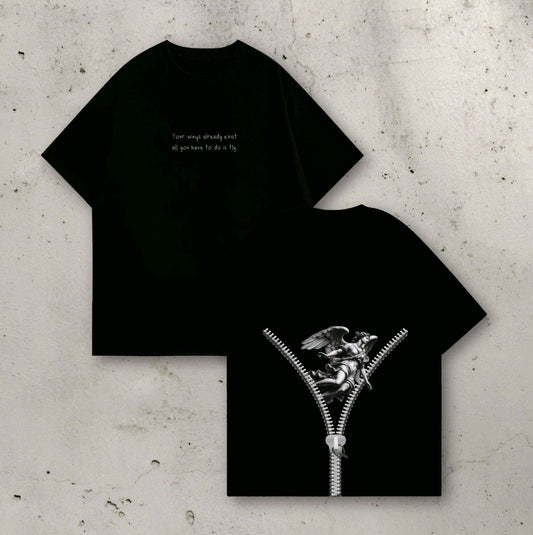 FLY OVERSIZED TSHIRT.