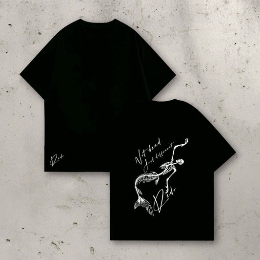 NOT DEAD OVERSIZED TSHIRT.