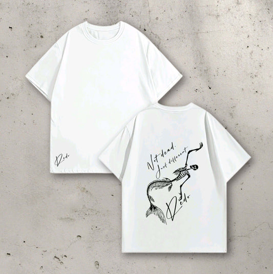 NOT DEAD OVERSIZED TSHIRT.