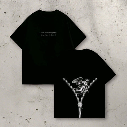 FLY OVERSIZED TSHIRT.